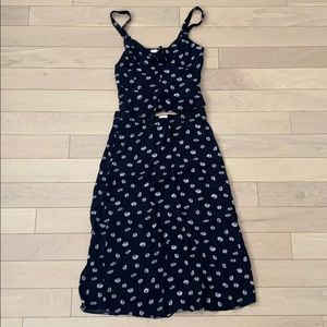 Matching Aritizia set in daisy print